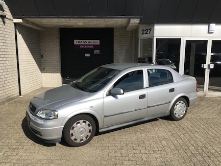 Opel Astra 0