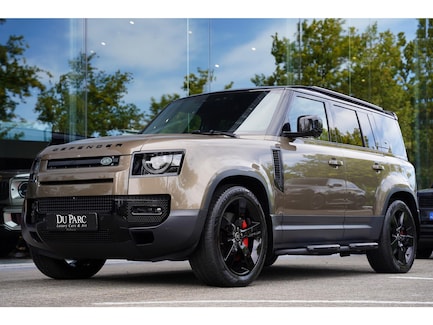 Land Rover Defender 0