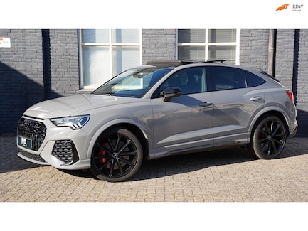 Audi RS Q3 Sportback 0
