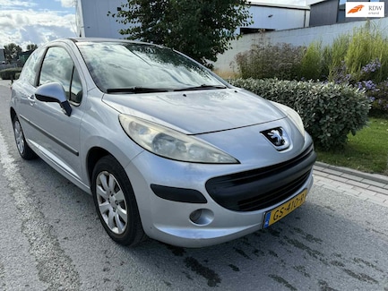 Peugeot 207 0