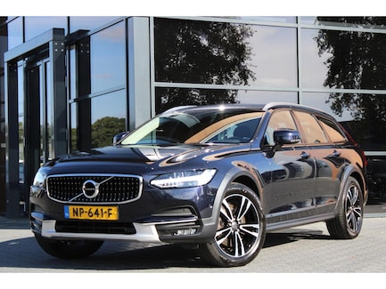 Volvo V90 Cross Country 0