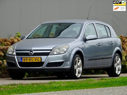 Opel Astra 0
