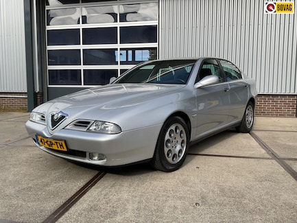 Alfa Romeo 166 0