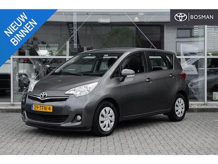 Toyota Verso-S 0