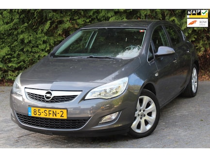 Opel Astra 0