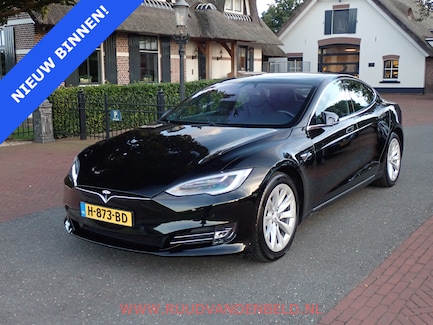 Tesla Model S 0