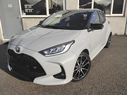 Toyota Yaris 0