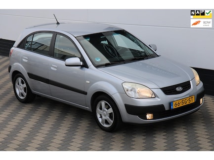 Kia Rio 0