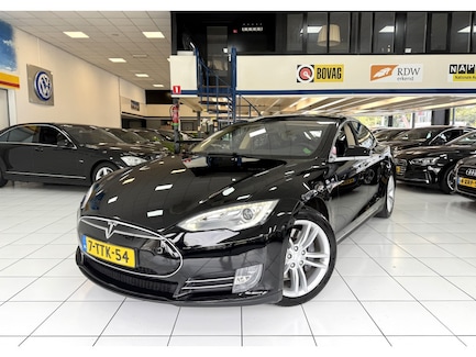 Tesla Model S 0