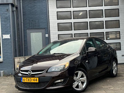Opel Astra 0