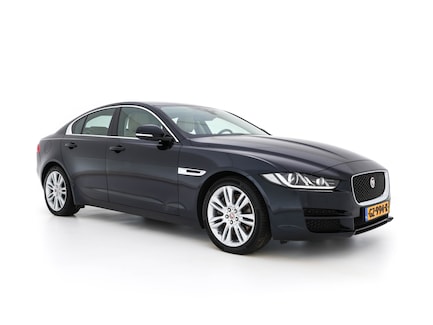 Jaguar XE 0
