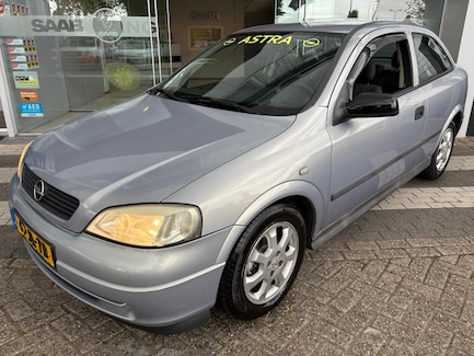 Opel Astra 0