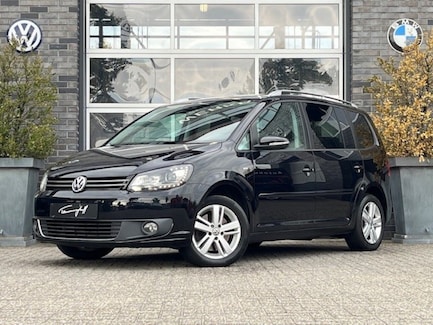 Volkswagen Touran 0