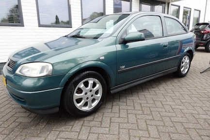 Opel Astra 0