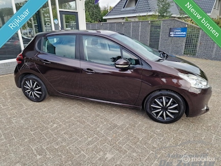 Peugeot 208 0