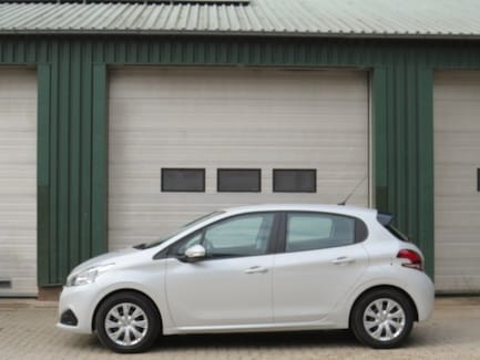 Peugeot 208 0