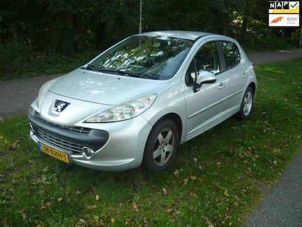 Peugeot 207 0