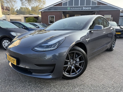 Tesla Model 3 0