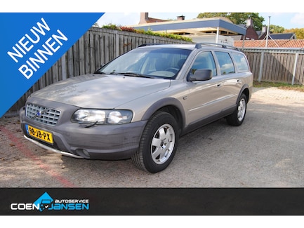 Volvo V70 Cross Country 0