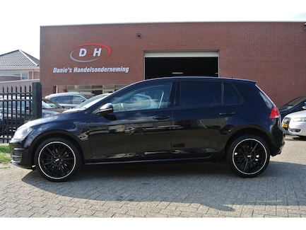 Volkswagen Golf 0