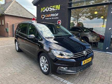 Volkswagen Touran 0