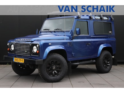Land Rover Defender 0