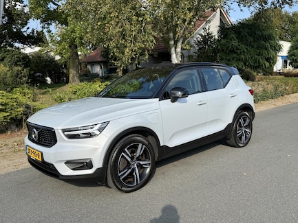 Volvo XC40 0