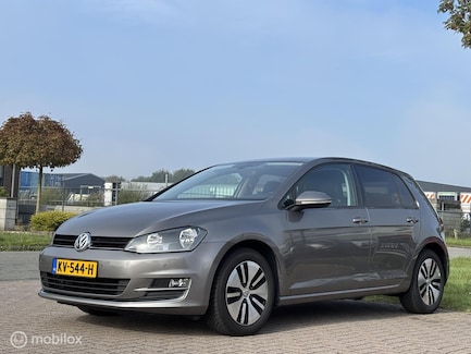 Volkswagen Golf 0