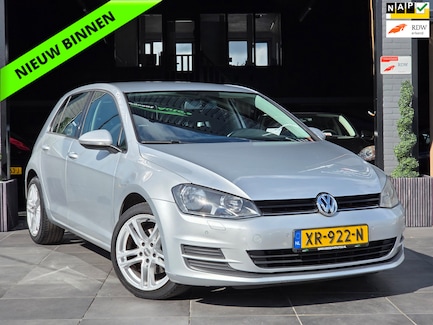 Volkswagen Golf 0