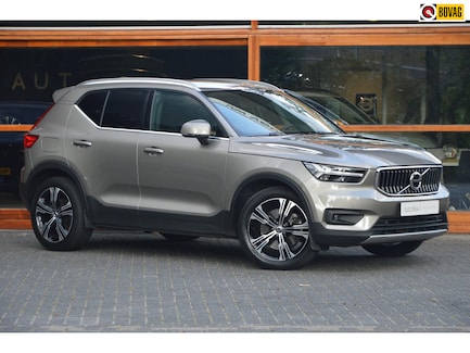 Volvo XC40 0