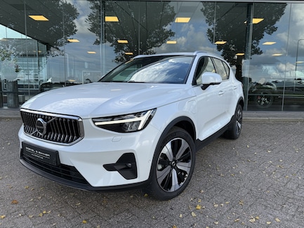 Volvo XC40 0
