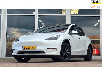 Tesla Model Y 0