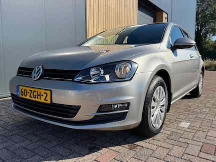 Volkswagen Golf 0