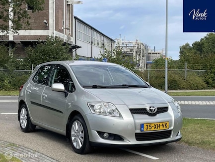 Toyota Auris 0
