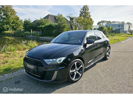 Audi A1 0