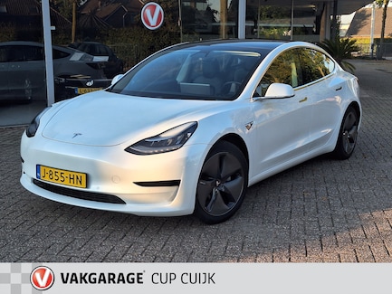 Tesla Model 3 0