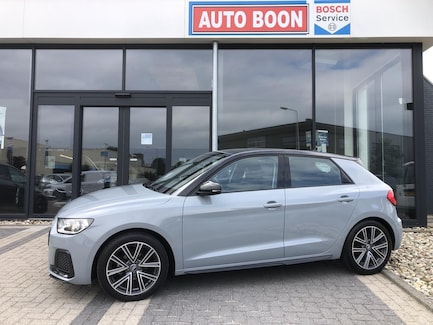Audi A1 0
