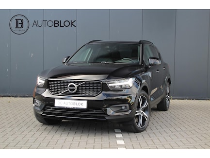 Volvo XC40 0