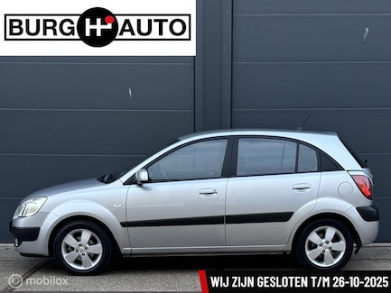 Kia Rio 0