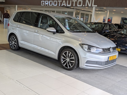 Volkswagen Touran 0