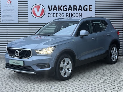 Volvo XC40 0
