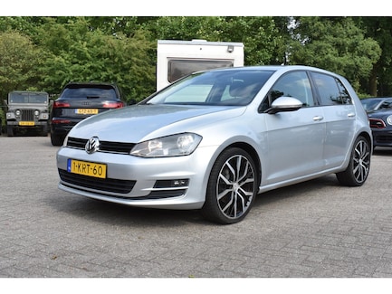 Volkswagen Golf 0