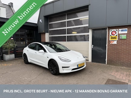Tesla Model 3 0