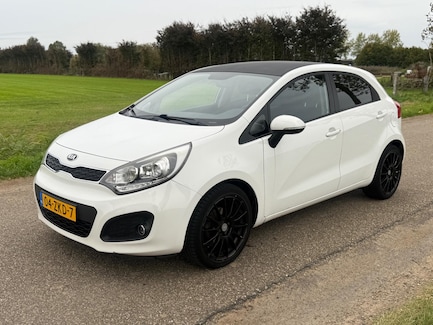 Kia Rio 0
