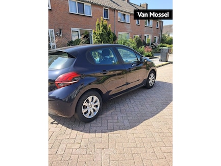 Peugeot 208 0