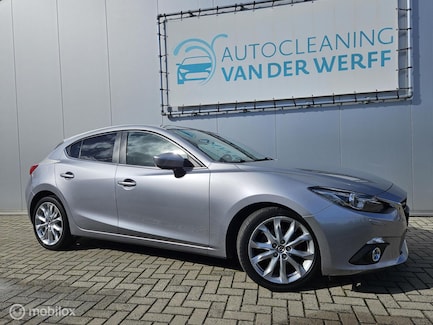 Mazda 3 0