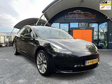 Tesla Model 3 0