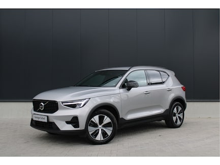 Volvo XC40 0