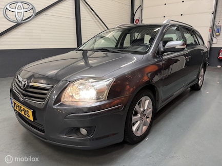 Toyota Avensis 0