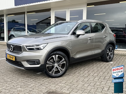 Volvo XC40 0